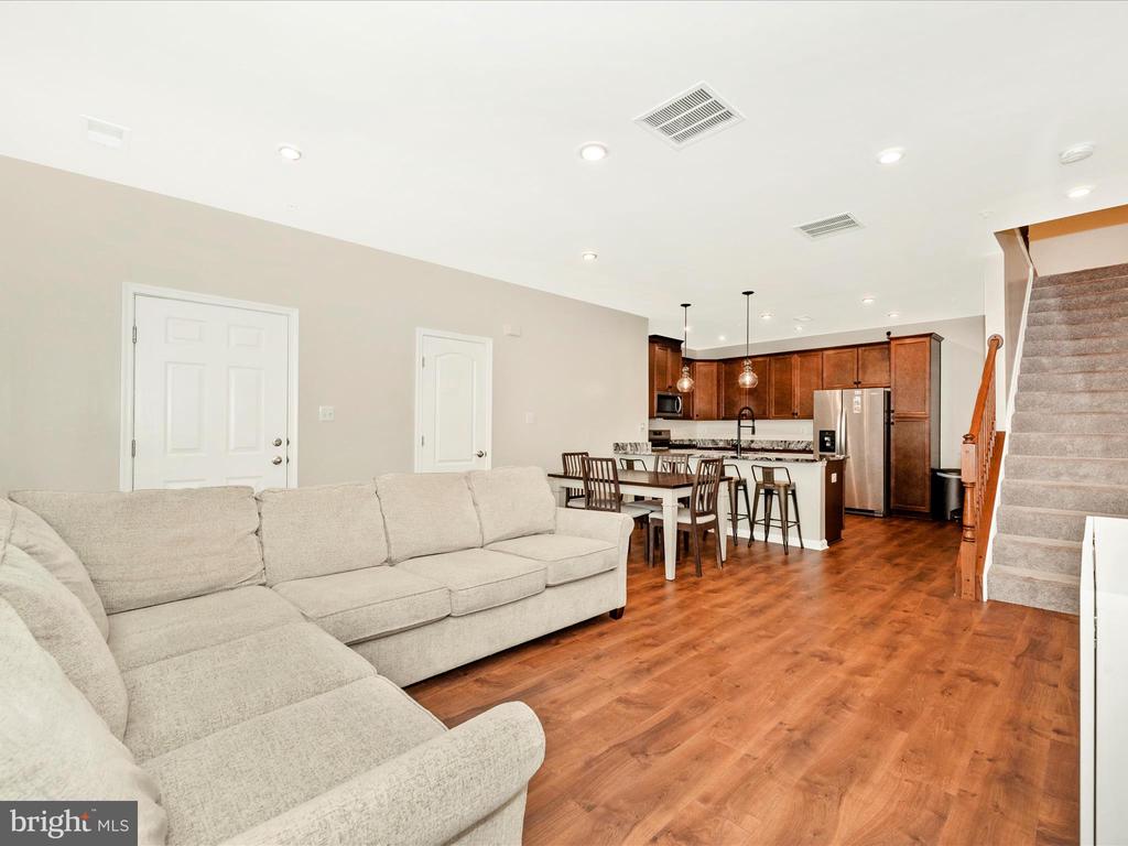 Residential in OWINGS MILLS 4
