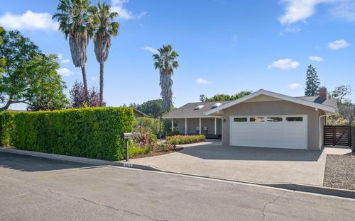4079 Naranjo Dr, Santa Barbara, CA, 93110-1213 | Card Image