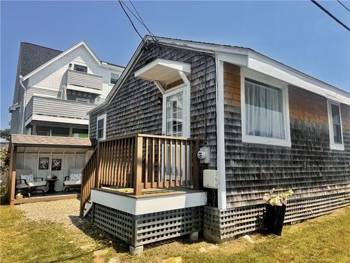854 Matunuck Beach Rd, South Kingstown, RI, 02879-7071 | Card Image