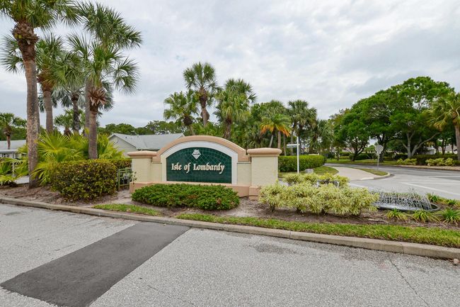 1162 Nw Lombardy Dr, Condo with 2 bedrooms, 2 bathrooms and null parking in Port St Lucie FL | Image 40