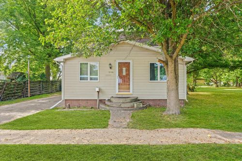 204 N Waverly St, Homer, IL, 61849-1033 | Card Image