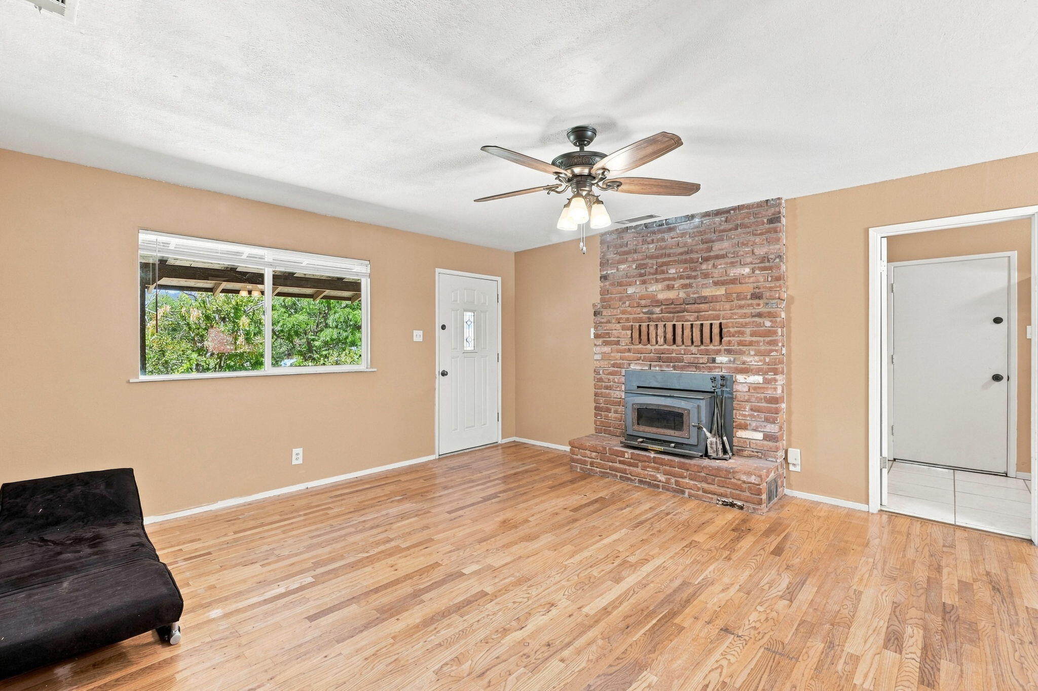 Residential in Shasta Lake 2