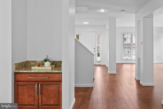 8924 Cross Chase Cir, House other with 4 bedrooms, 5 bathrooms and null parking in LORTON VA | Image 20
