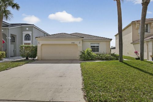 7758 Oak Grove Cir, Lake Worth, FL, 33467-7120 | Card Image