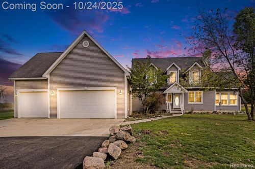 3290 Fisher Rd, Howell, MI, 48855-9712 | Card Image