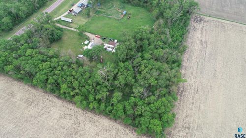 30019 471st Ave, Beresford, SD, 57004-6709 | Card Image