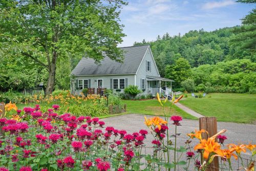 1536 Us Route 2, Waterbury, VT, 05676-9199 | Card Image