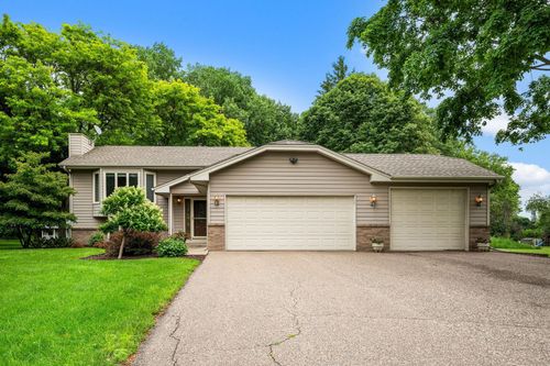 2520 Florida Avenue N, Golden Valley, MN, 55427 | Card Image