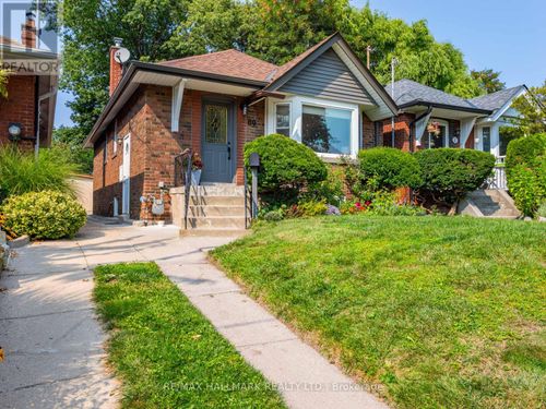 80 Wildwood Cres, Toronto, ON, M4L2K7 | Card Image