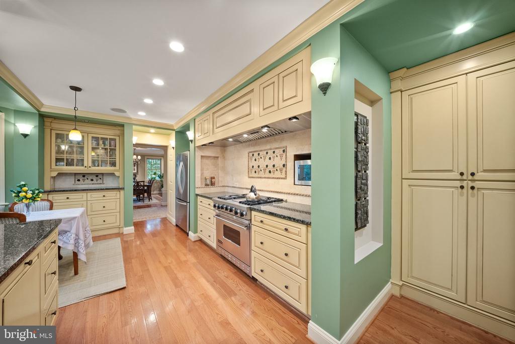 Residential in FAIRFAX 5