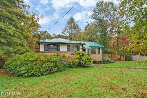 109 Wakefield Rd, Oak Ridge, TN, 37830-3761 | Card Image