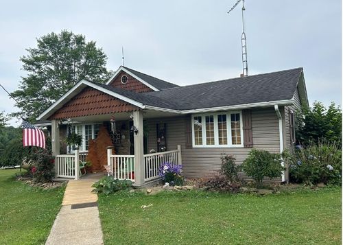 642 J B Knight Rd, Knox, PA, 16232-6426 | Card Image