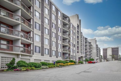 apt-215-1500 Worcester Rd, Framingham, MA, 01702-8993 | Card Image