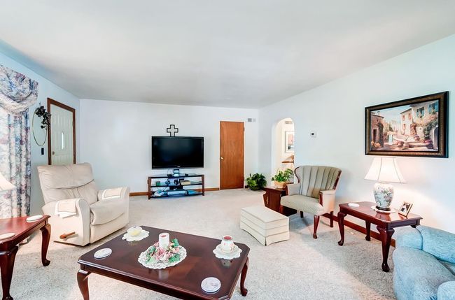 14233 Leo Rd, House other with 4 bedrooms, 2 bathrooms and null parking in Leo IN | Image 7