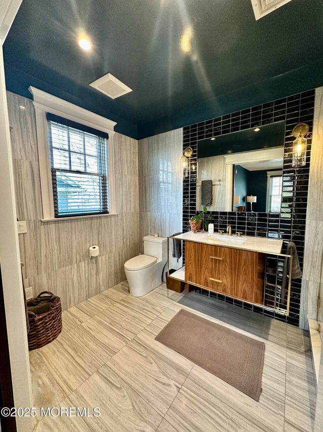 703 7 Th Ave, House other with 6 bedrooms, 4 bathrooms and null parking in Asbury Park NJ | Image 31