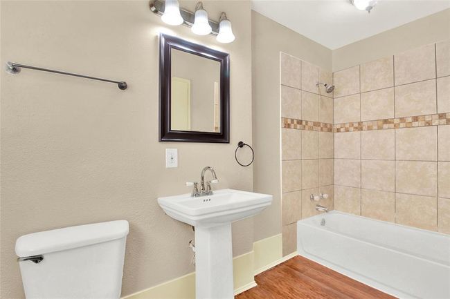 506 Edgebrook Dr, House other with 4 bedrooms, 2 bathrooms and null parking in Houston TX | Image 10