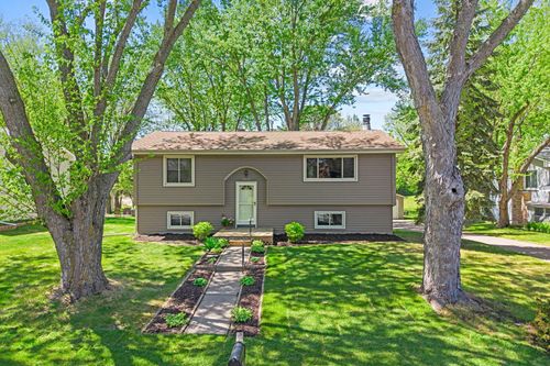 6605 Chesshire Ln N, Maple Grove, MN, 55311-3431 | Card Image