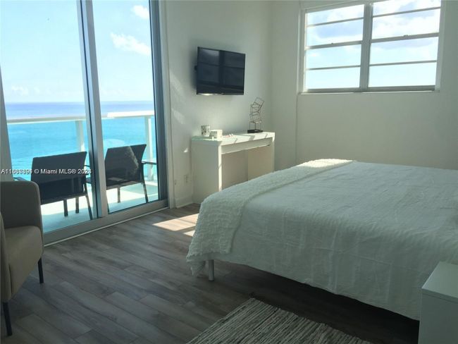 PH16F - 3801 S Ocean Dr, Condo with 2 bedrooms, 2 bathrooms and null parking in Hollywood FL | Image 7