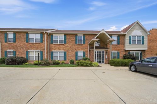 8753 Carrousel Park Cir, Colerain Twp, OH, 45251-5943 | Card Image