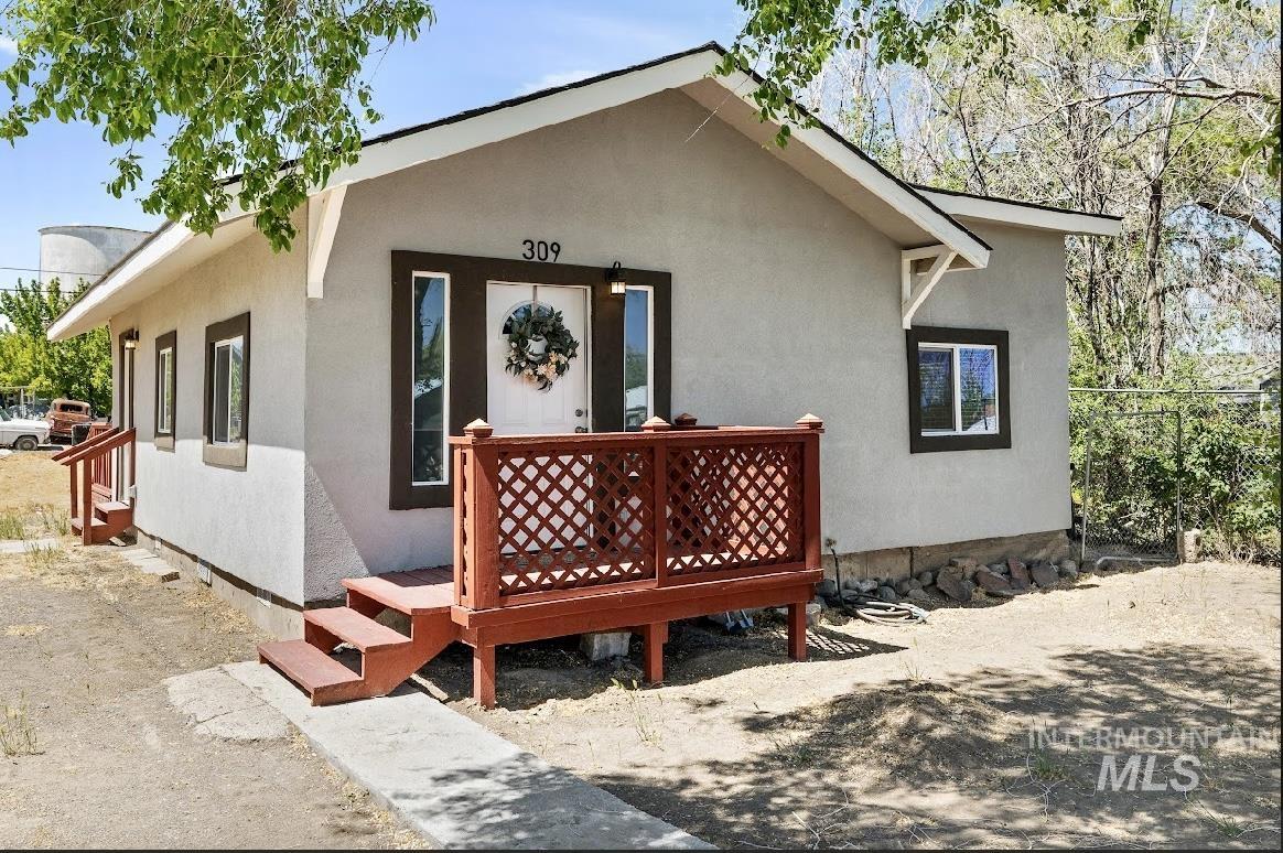 7th Ave, Buhl, ID 83316