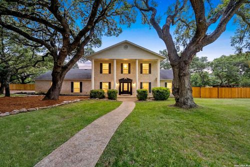 29279 Seabiscuit Dr, Boerne, TX, 78015-4459 | Card Image