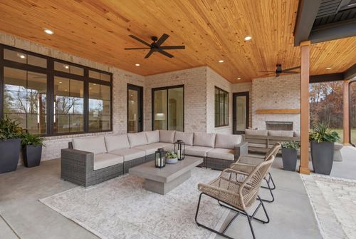 116 Bradley Ln, Cottontown, TN, 37048-4732 | Card Image