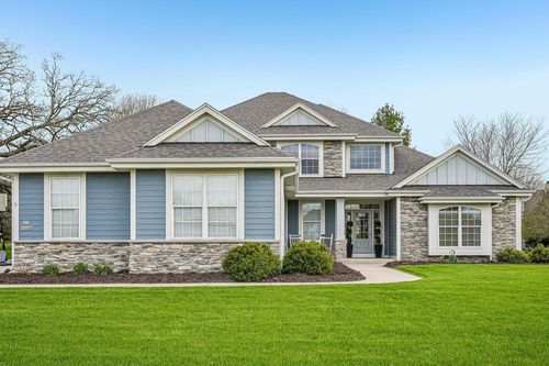 N73W24608 Peterson Road, Sussex, WI, 53089 | Card Image