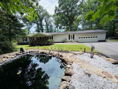 125 Red Fox Ct, Mount Holly, NC, 28120-9121 | Card Image