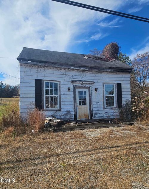 1087 Main St, Yanceyville, NC, 27379-8789 | Card Image