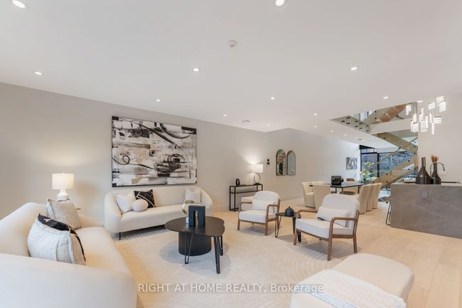 37 Kenilworth Ave, House other with 4 bedrooms, 6 bathrooms and 1 parking in Toronto ON | Image 27
