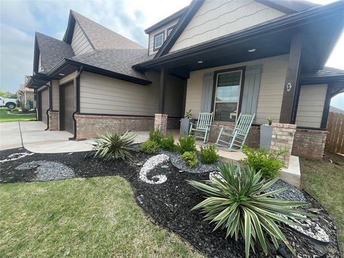 5405 Carmel Creek Dr, Mustang, OK, 73064-7619 | Card Image