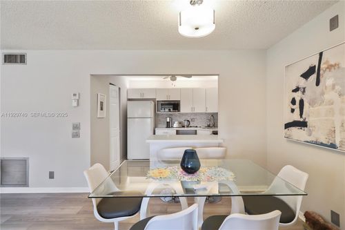 2-313 Knotty Pine Cir, Greenacres, FL, 33463-9182 | Card Image