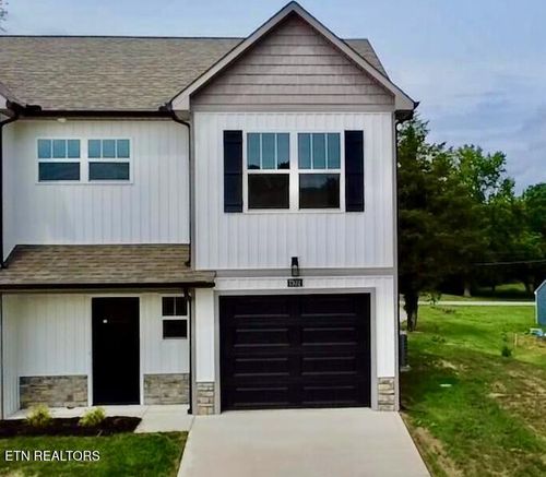 50-7302 Bonnie Marie Way, Knoxville, TN, 37921-2515 | Card Image