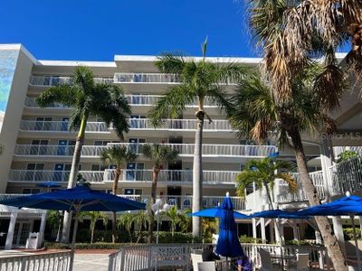 5255 - 5500 Gulf Boulevard, Condo with 1 bedrooms, 1 bathrooms and null parking in St Pete Beach FL | Image 2