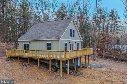 151 Pleasant Dale Ln, GREAT CACAPON, WV, 25422 | Card Image