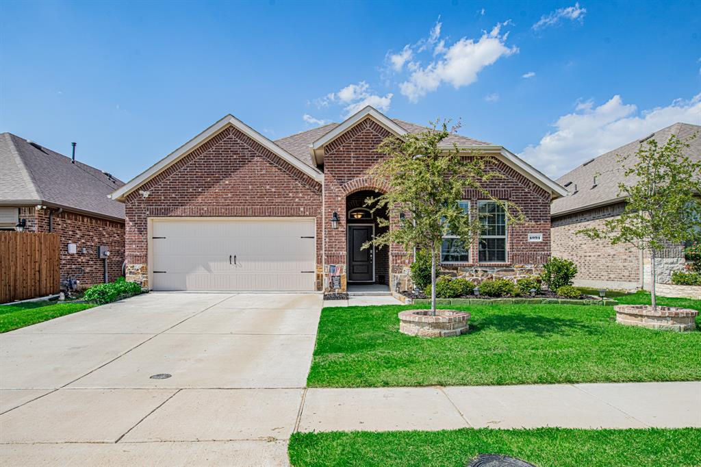 Ellinger Dr, Forney, TX 75126