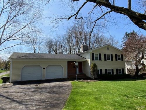 52 Onondaga St, Skaneateles, NY, 13152-1336 | Card Image