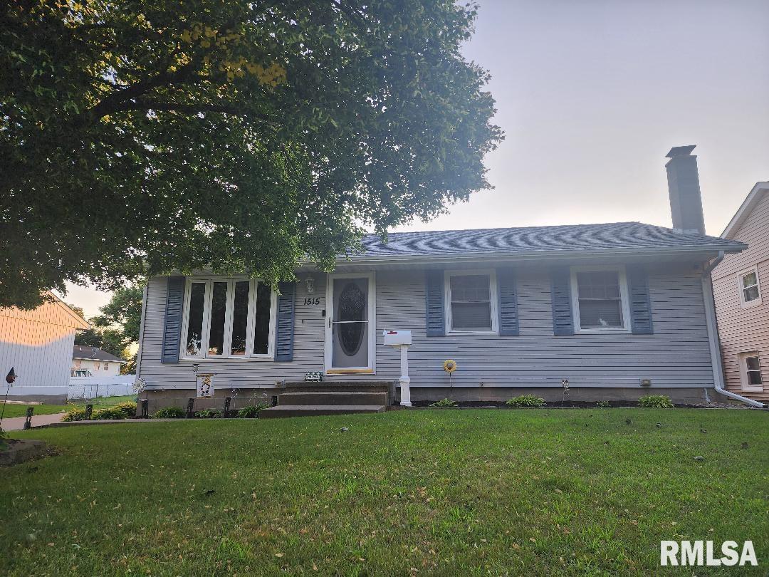 6th Ave, Camanche, IA 52730