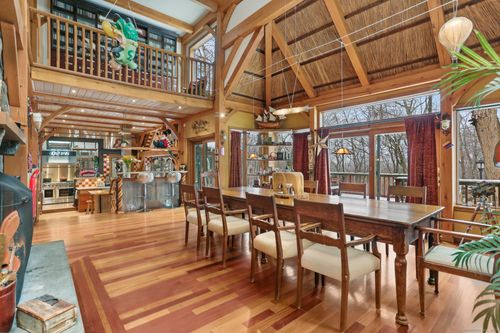 142 Seventy Acre Rd, Redding, CT, 06896-2706 | Card Image
