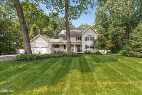 22 Oak View Dr, Fort Edward, NY, 12828-2207 | Card Image