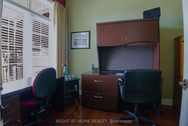 1045 Coyston Crt, House other with 3 bedrooms, 3 bathrooms and 4 parking in Oshawa ON | Image 9