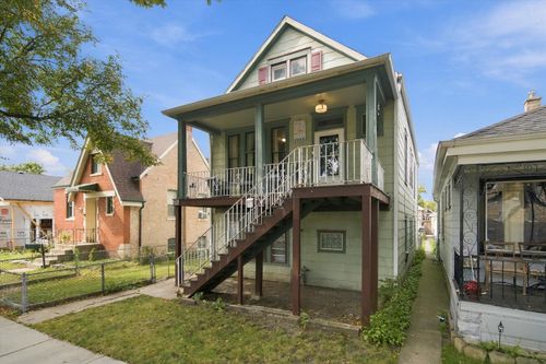 2532 Grove Ave, Berwyn, IL, 60402-4666 | Card Image