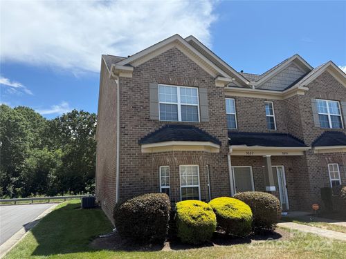 5687 Stafford Rd, Charlotte, NC, 28215-8509 | Card Image
