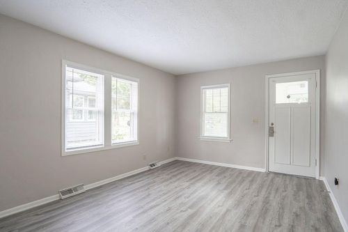 1132 Farrington St, Saint Paul, MN, 55117-4802 | Card Image