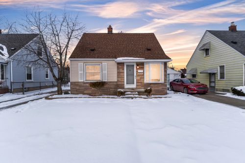 24700 Ross St, Dearborn, MI, 48124-4808 | Card Image