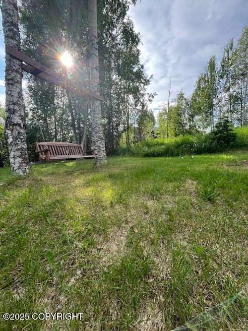 19237 Beverly Ave, Chugiak, AK, 99567-6658 | Card Image