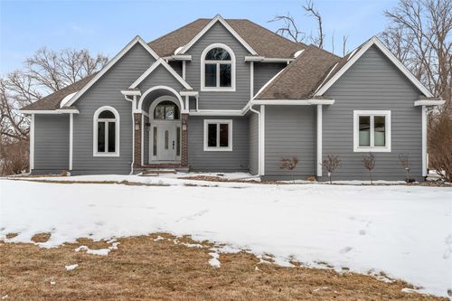 9975 Nw 121st St, Granger, IA, 50109-9602 | Card Image