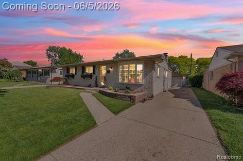 39770 Hillary Dr, Canton, MI, 48187-4208 | Card Image