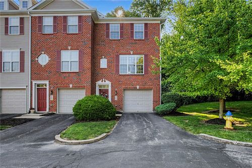 4264 Straight Arrow Rd, Beavercreek, OH, 45430-1519 | Card Image