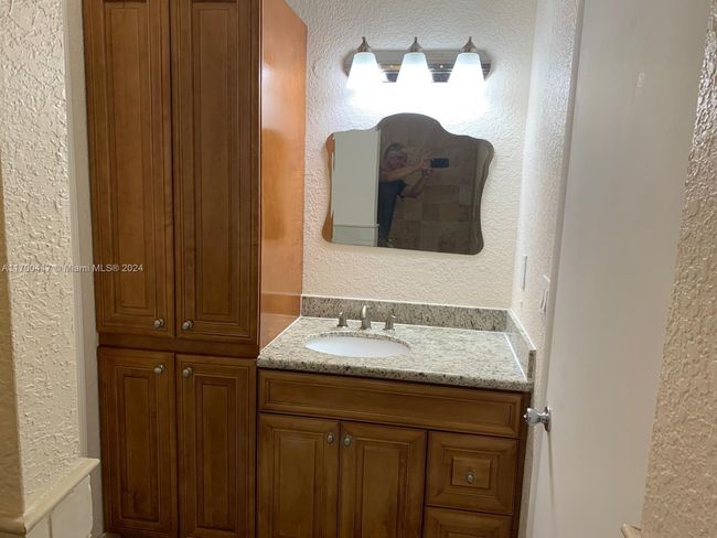 4123 - 4123 Ne 21 St Ter, Townhouse with 1 bedrooms, 2 bathrooms and null parking in Lighthouse Point FL | Image 17